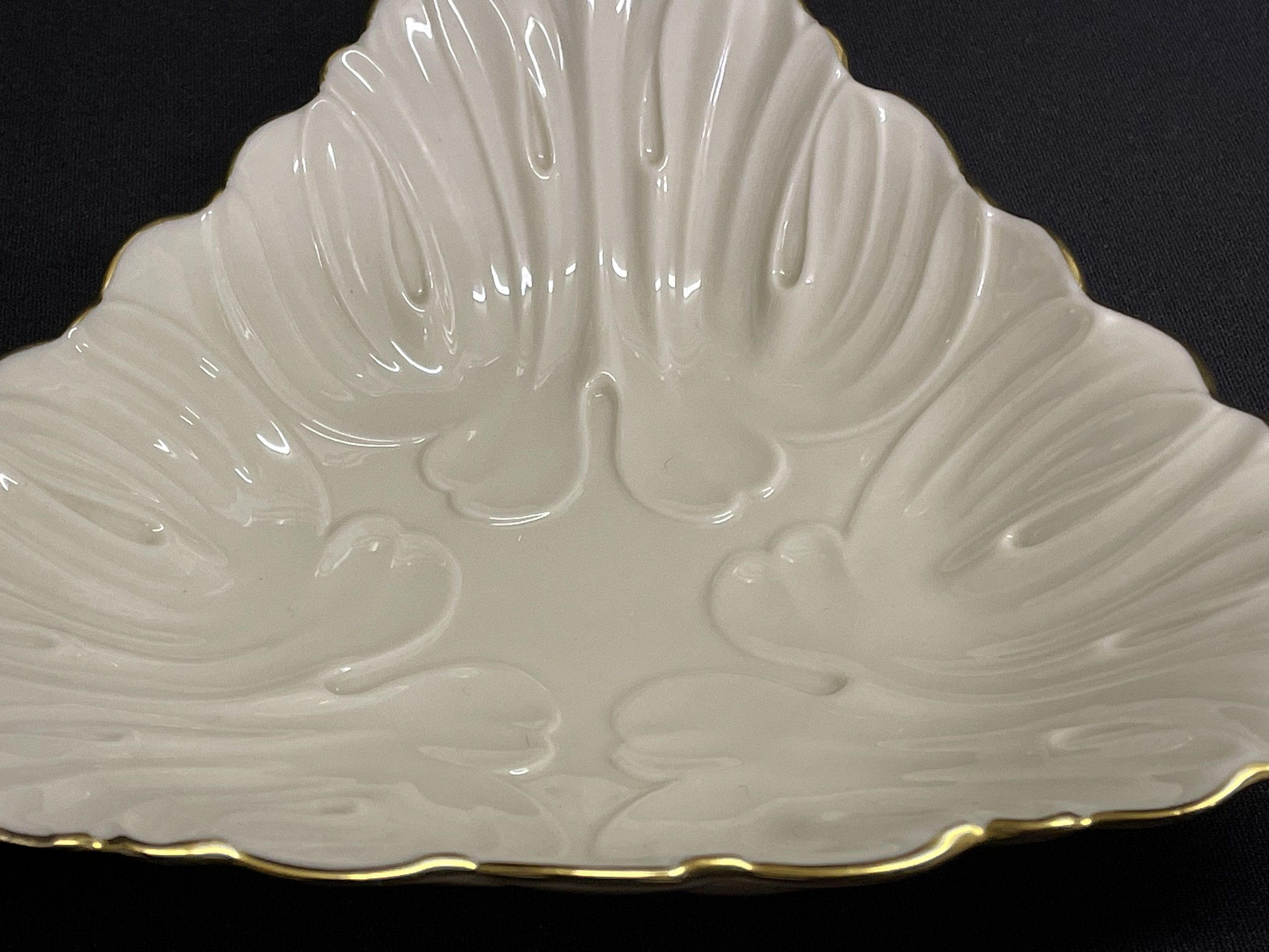 Lenox leaf dish 2025