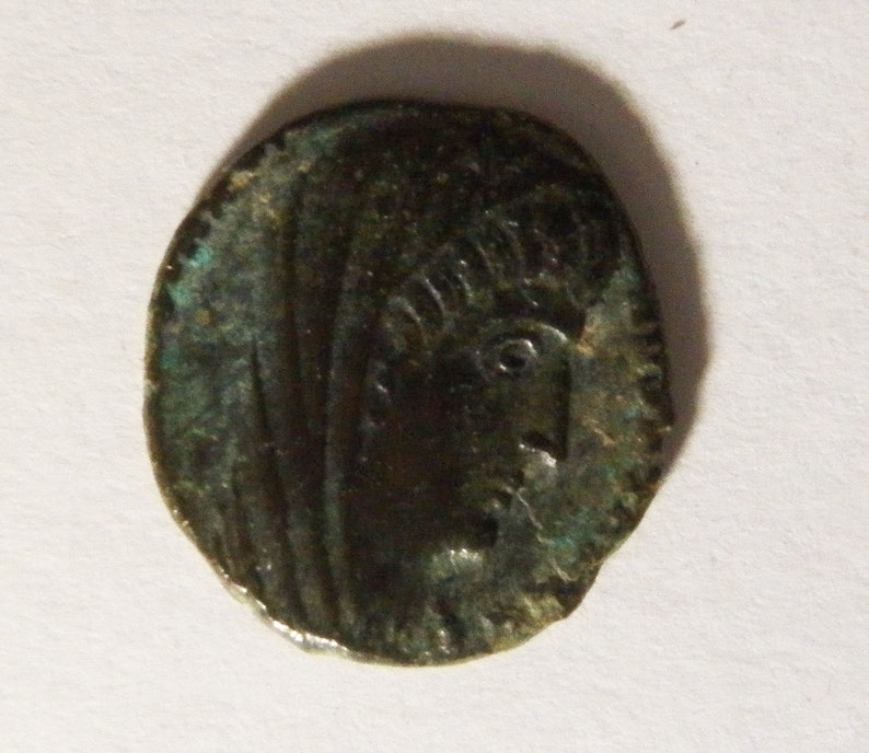 Bronze Prutah Hand of God Ancient coin, AE4 Constantinople Mint Constantine The Great Roman Bronze Roman Coin