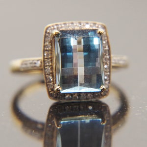 Bar Cut Blue Topaz Ring, 3.89 carat, 14k Yellow Gold, O.27 carats Diamonds, London, Blue, Halo, 14k Ladies, Solitaire, November, birthstone