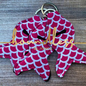 Chapstick Holder Keychain Pink Mermaid Tail l lip balm holder l Party Favor l Team Gift l Personalized Key Ring l Cozy l