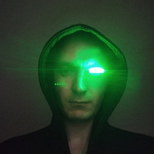 Glowing Eye ( Green, Pink, Red, White, Blue)