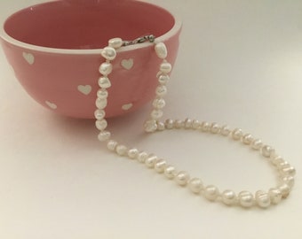 Freshwater Pearl Necklaces - White Round Pearls - White Pearl Necklaces - Pearl Necklaces - Beaded Jewelry - Pearl Choker - Pearls for Her