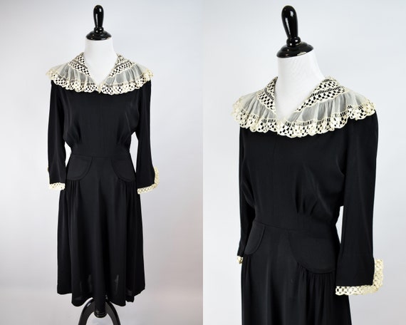 1940s Lace Collar Black Crepe Day Dress // 1940s B