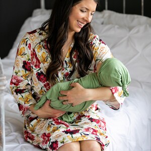 Mommy and Me Robe,Swaddle Set,Cute Matching Hospital Set,Hospital,Maternity Robe,Floral Swaddle,Mom to Be,Baby Shower Gift,Girl,Boy,Nursery