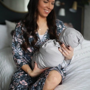 Robe and Swaddle Set,Slate Grey,Floral,Gift for Wife,Maternity Robe,Matching Outfit,Mommy and Me,Blanket,Baby Boy,Baby Shower Gift,Nursery