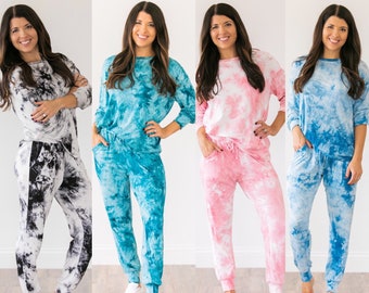 Tie Dye Set,Tie Dye Jogger Set,Lounge set,Loungewear,Tie Dye Shirt,Tie Dye Pants,Matching Set,Stylish Loungwear,Crewneck,Sweatsuit,Pajamas