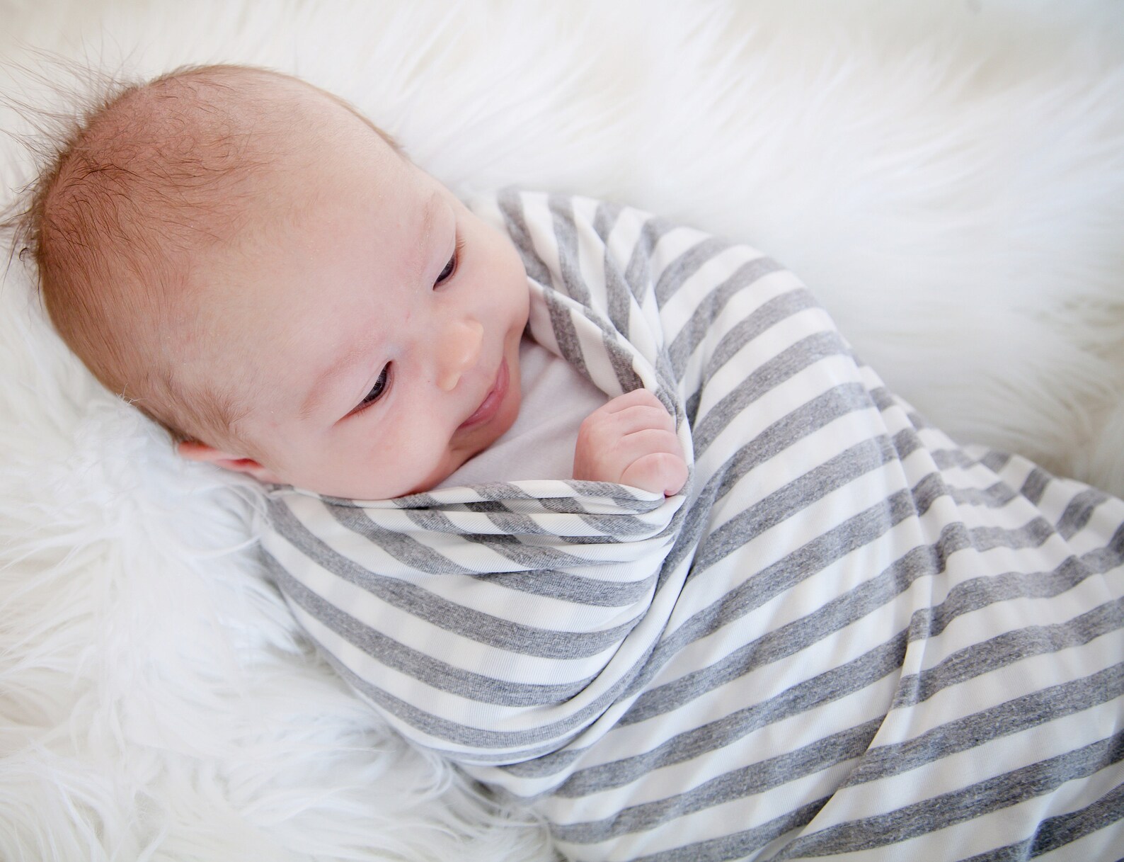 Baby Swaddlegender Neutralbaby Blanketmaternity Robegrey Etsy