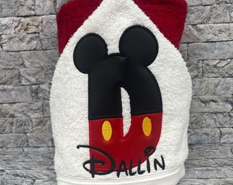 Mickey Inspired Kids Hooded Towel, Personalized Mickey Towel, Hooded Towel with Name, Custom Hooded Towel, Pool Towel, Kids Towel, Mouse