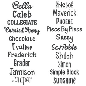 Puede incluir: Un fondo blanco muestra una colecci&oacute;n de texto en varias fuentes. Las palabras incluyen nombres como "Bella", "Caleb" y "Kristof", junto con frases como "Piece By Piece" y "Sunshine". El texto es de color gris oscuro.