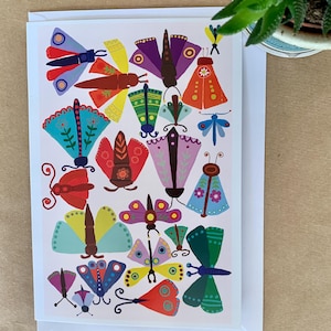 Cartão de felicitações colorido A5 desenhado à mão com mariposas – Ilustração única e vibrante para amigos e familiares