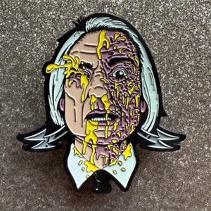 Gesmolten emaille pin Tall Man