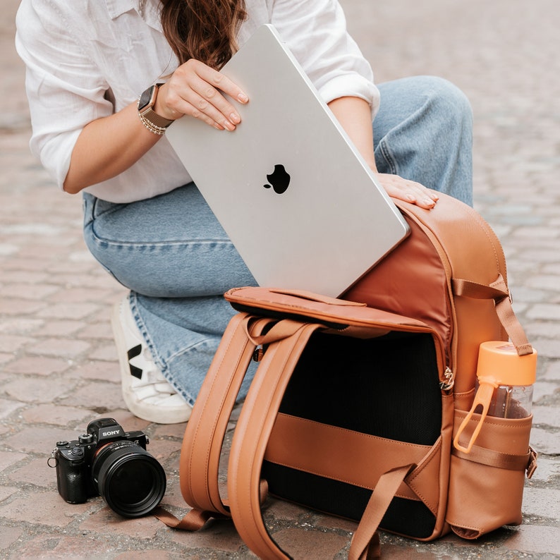 The Tog Bag. The stylish camera bag. image 6