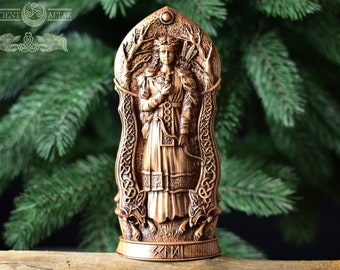 Skadi Statue – Oak Figurine of Norse Goddess of Winter, Mountains and Hunting – Pagan Altar Decor, Nordic Goddess of Independence