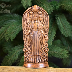 Hecate Statue – Oak Figurine of Greek Goddess of Magic and Crossroads – Pagan Witch Altar Decor, Moon Ritual Sculpture