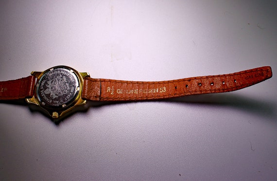 Geneve Vintage Women's Watch with Genuine Pig Ski… - image 5