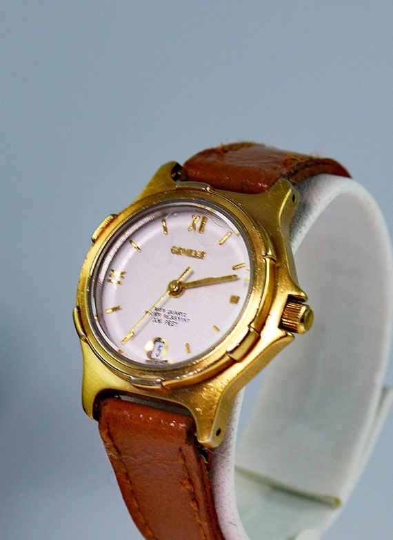 Geneve Vintage Women's Watch with Genuine Pig Ski… - image 7