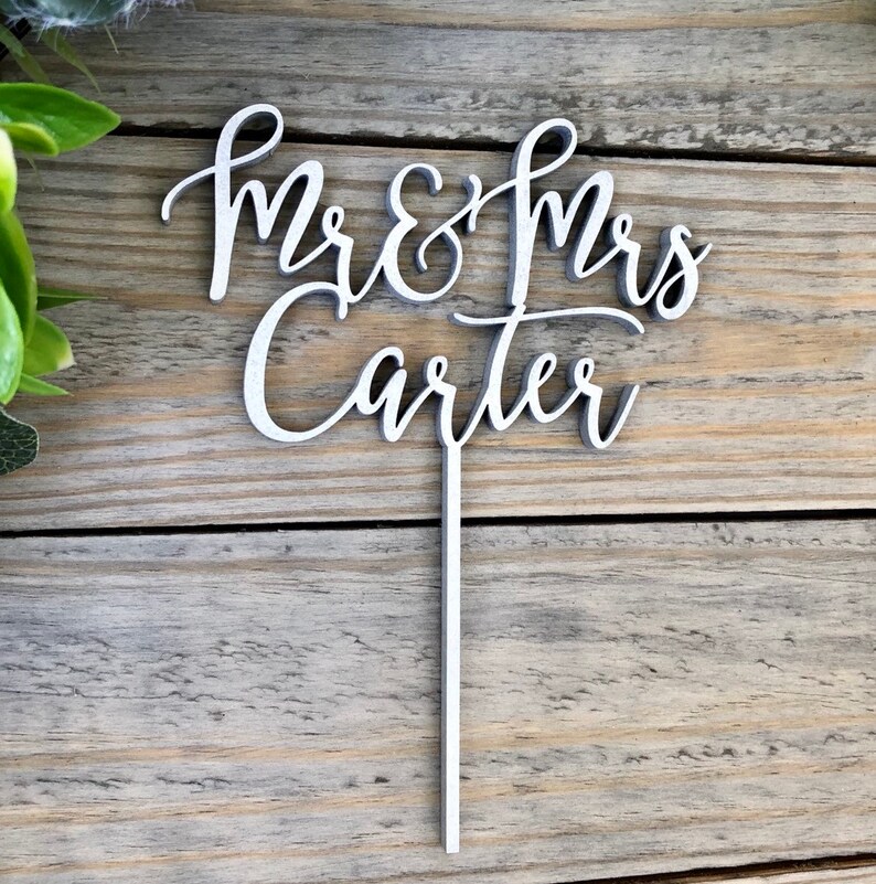 Rustic Cake Topper Elegant Metallic Custom Personalized Mr /& Mrs Names Topper Custom Calligraphy Mr and Mrs Wedding Cake Topper
