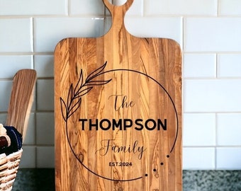 Personalized Olive Wood Cutting Board,Mother's Day Gifts, Personalized Gifts for Mom, Custom Cutting Board, Mama's Kitchen