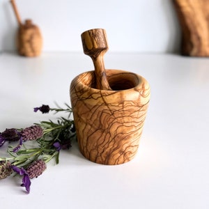 Mortier et pilon en bois d&#39;olivier, mortier en bois rustique sculpté, mortier et pilon authentiques, mortier de luxe, mortier en bois d&#39;olivier naturel