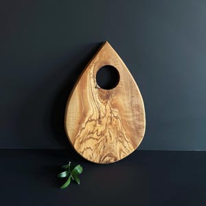 Olive Wood Serving Board, Natural Wooden Cheese Board, Wooden Cutting Board, Handmade Wooden Cutting Board, Patterned Wooden Cutting Board image 2