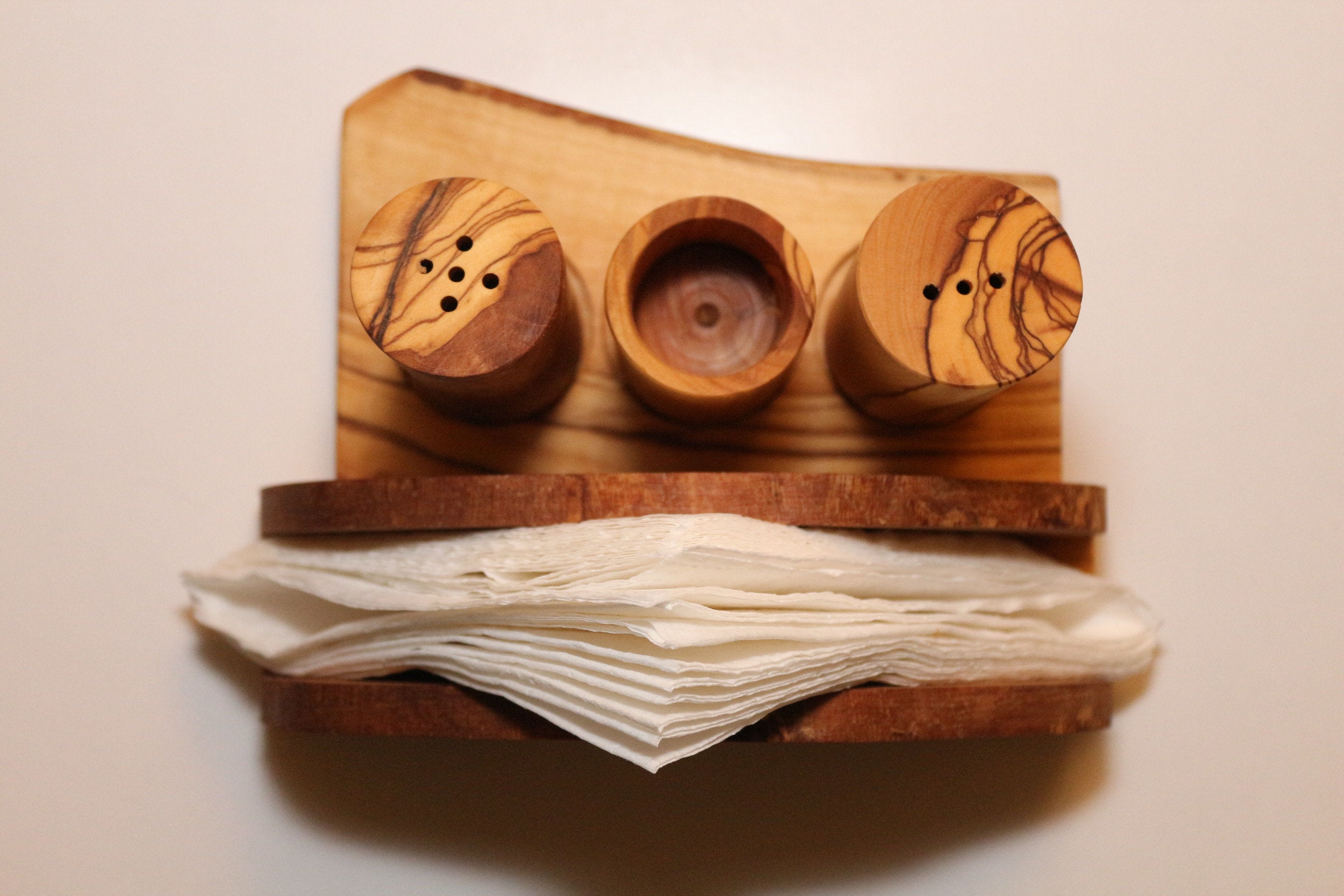 Duo salière poivrière en bois d'olivier (5248