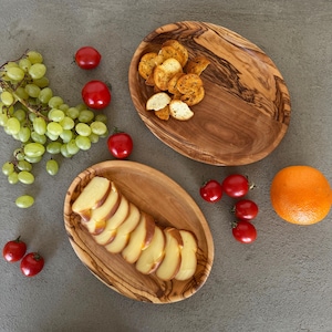Handcrafted Olive Wood Oval Snack Plate | Natural Serving Dish for Appetizers, Nuts, and Sweets