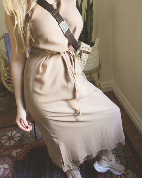 Beige Silk Dress / 100% Silk / Vintage Dress / Vin