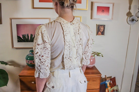 Embroidered Sleeve White Top / Vintage White Sleev