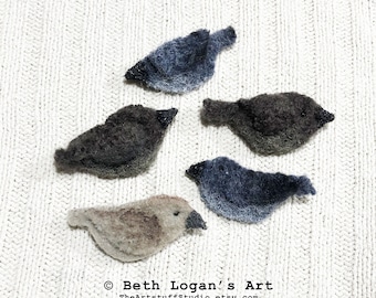 Broche de lana hecho a mano - Pajarito difuso - Su elección de 5 pines únicos