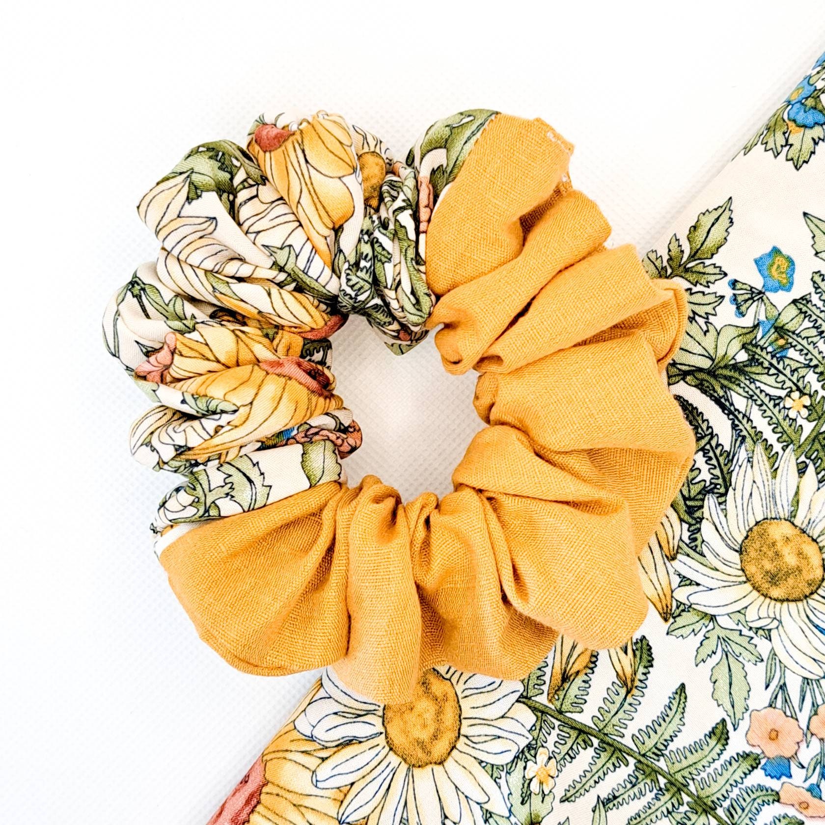 Classic two toned scrunchie Sunny and Turmeric