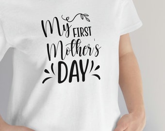 Mother's T-shirt, Mama t-shirt, Mom shirt, Mother's Day Shirt, Mama Shirt, Mom Qualities Shirt, Mom Gift for New Mom, Best Mothers Day Gift