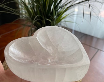 Selenite  heart Charging Bowl