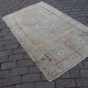 Turkish Avanos Rug: Handmade Distressed Vintage Wool Carpet (3' 2'' x 5' 2'')