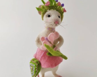 Mouse Needle Felt Art doll Collectible toy Gift for girl