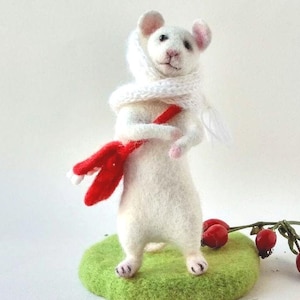 Christmas wool mouse gift for daughter