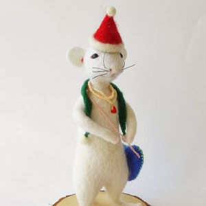 Needle felted / Mouse elf  / Art doll  / Mice figurine