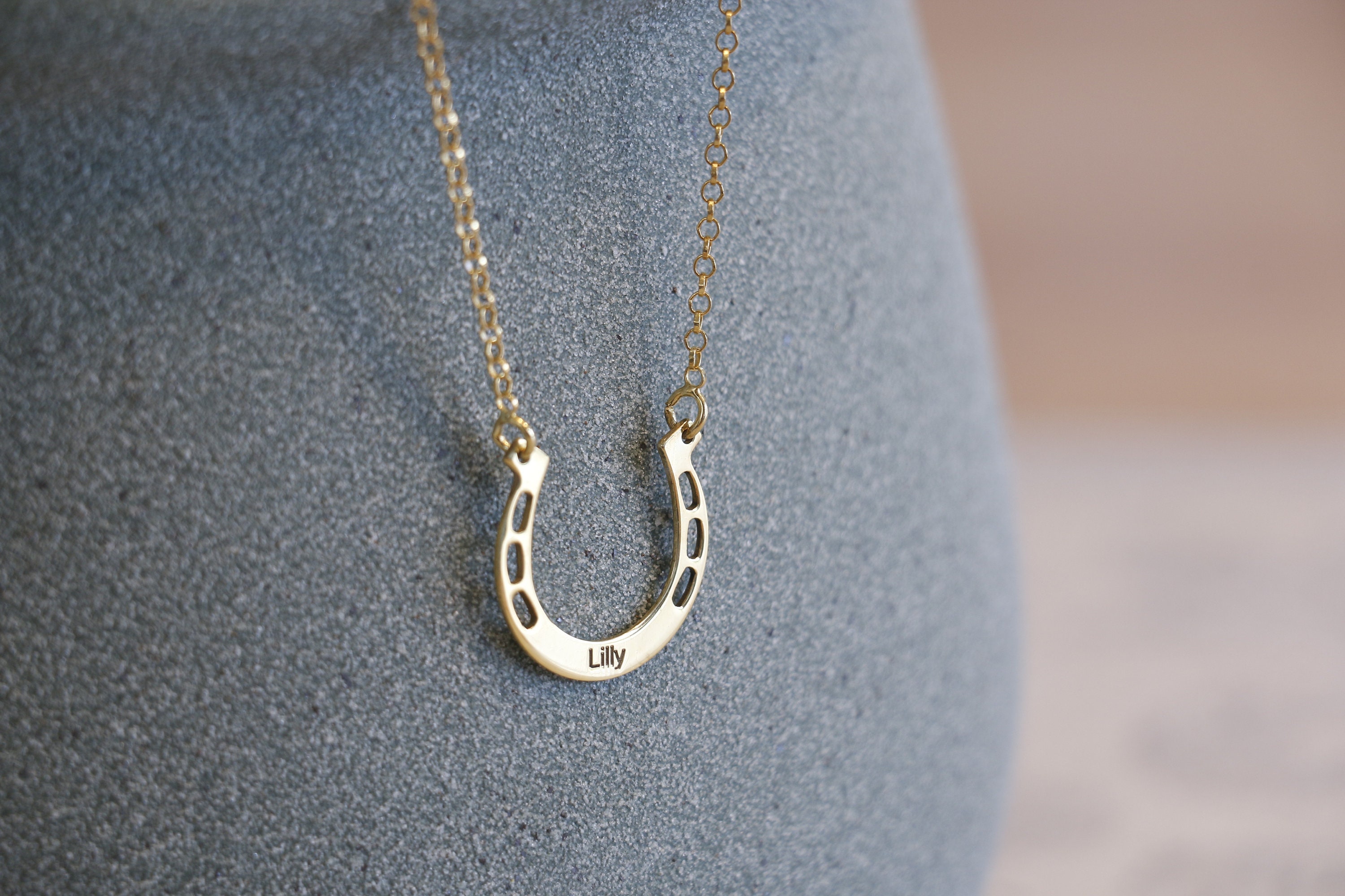 14K Solid Gold Horseshoe Necklace Personalized Minimalist Etsy
