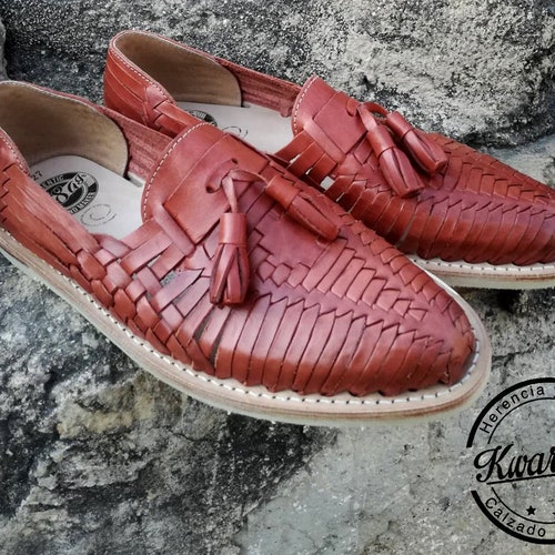 mens huaraches wide width