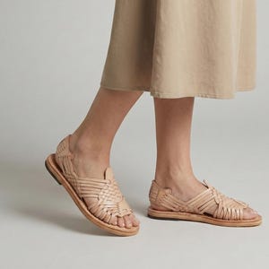 Mexican Huaraches for Women, Pachuco Style Woven Leather Sandals, Open Toe, Closed Heel, Natural Color, Handmade, US 5-10
