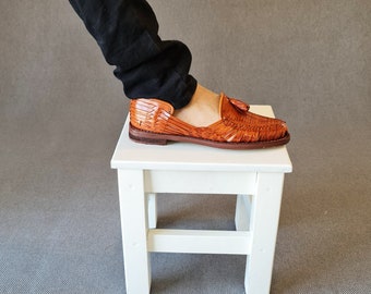 Mexican huaraches for men,  100% leather, shoes made in Mexico.