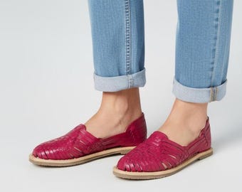 Mexican Huaraches for Women Closed Toe, Handwoven Genuine Leather Sandals, Magenta, Artisan Flats, Slip On, Size 5-10 US