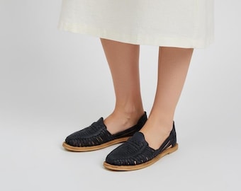 Huarache sandal for women, black Mexican huarache for women