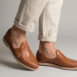 Huaraches mexicanos para hombre color Nuez | Estilo boho para boda, playa y look casual smart