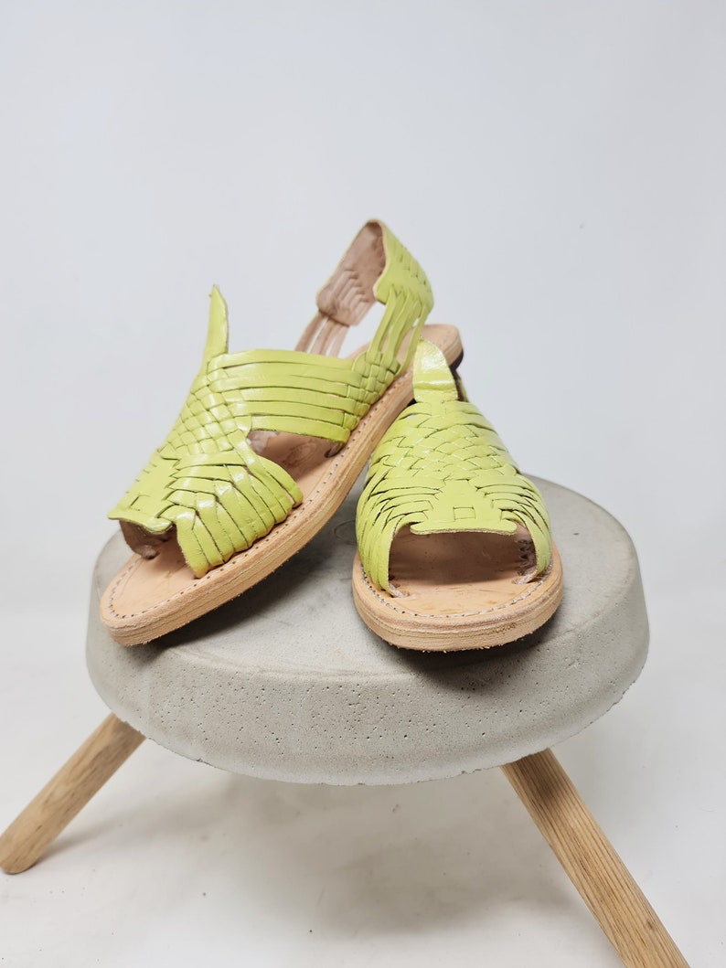 jd women's huaraches