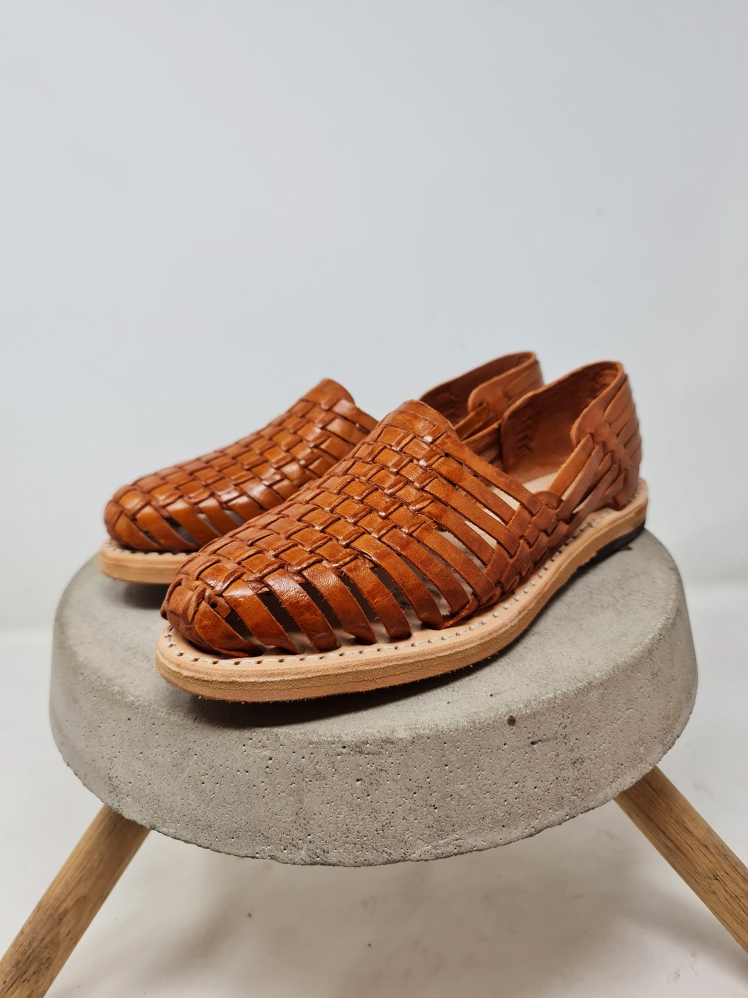 mexican women huaraches