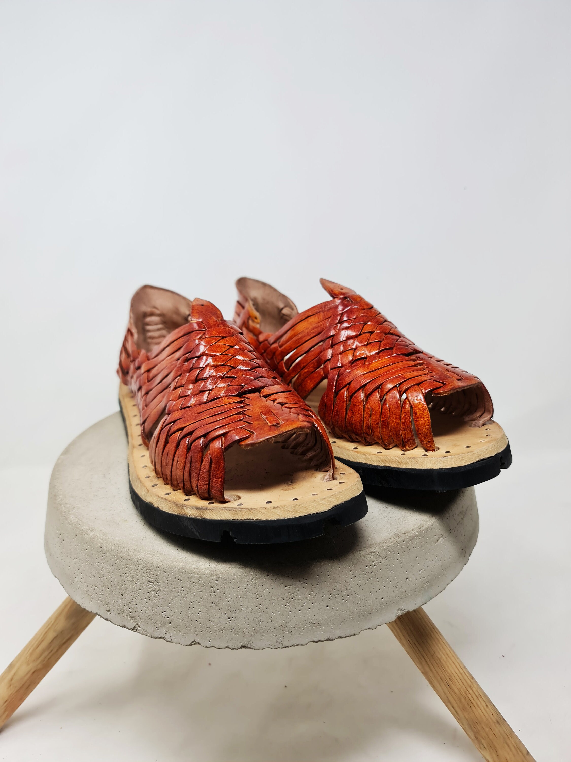 tan huaraches men
