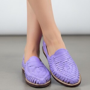 Mexican huaraches for women in lilac – Handcrafted, comfortable, and with authentic leather soles image 10