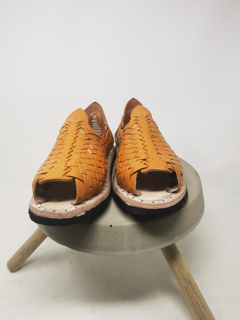 huaraches tire soles