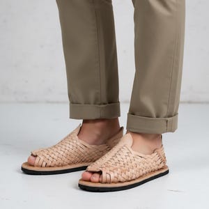 Men&#39;s Open-Toe Huaraches | Natural Cowhide | Tire and Studded Sole | Authentic Mexican Tradition