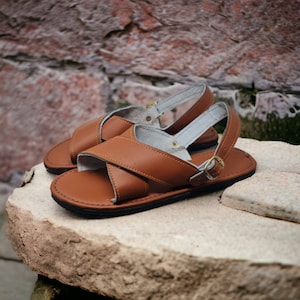 Huaraches Crossover de 2 alças para homens - cor mel ou marrom escuro - sola de pneu